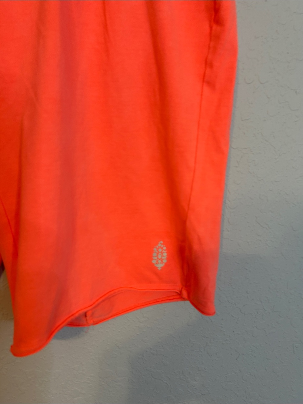 FP Movement Hot Shot Easy Set Orange Long Sleeve Top Shorts NWOT Size Large - Picture 7 of 9